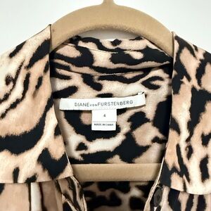 Diane von Furstenberg Beige and Black Animal Print Jean Jacket